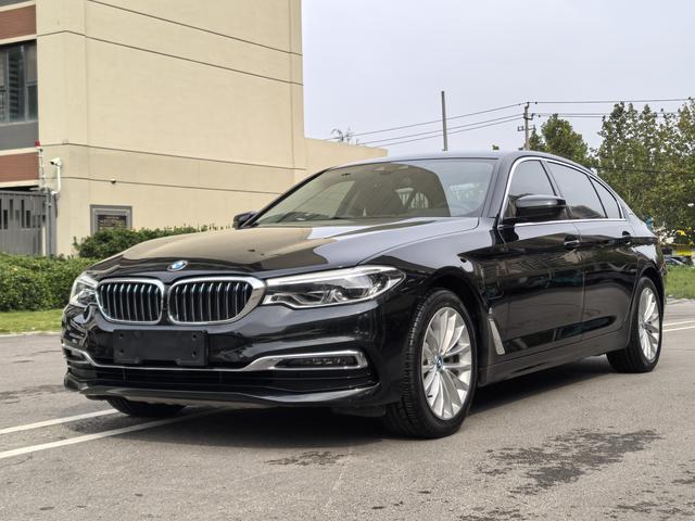 BMW 5 Series PHEV 2019 Modified 530Le Luxury Package
