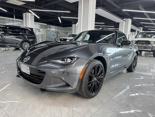 Mazda MX-5 2025 2.0L manual rear drive 2-seater parallel import