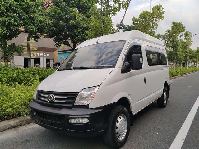 Xintu V80 2019 classic 2.5T AMT Max Express short shaft mid-top 5/6 seats