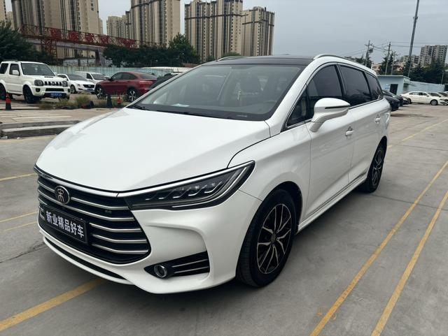 Song MAX 2018 1.5T Automatic Smartlink Premium 7-seater