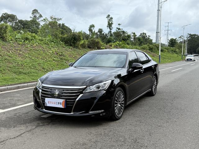 Crown 2018 2.0T Sport