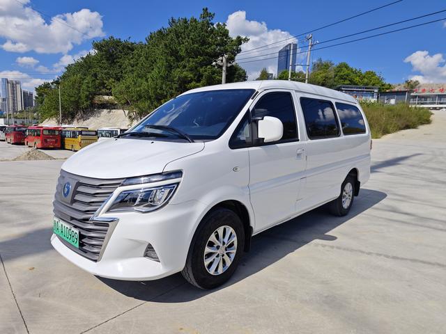 Lingzhi New Energy 2022 Regular Edition Luxury 7-seater
