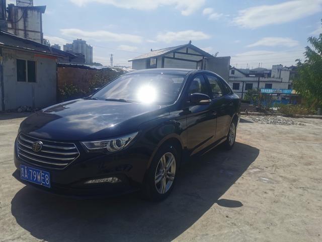 Pentium B30 2017 1.6L automatic exclusive type