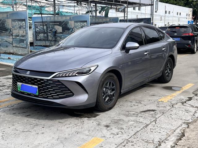 Qin PLUS DM 2025 Smart Driving Version DM-i 55KM leading Type