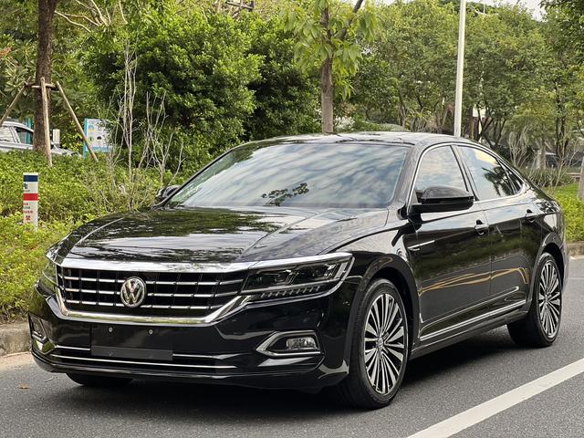 Passat 2019 380TSI Deluxe Edition Country VI