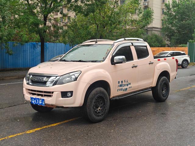 D-MAX 2018 3.0T 4WD Automatic Ultra Luxury 4JJ1-TC HI
