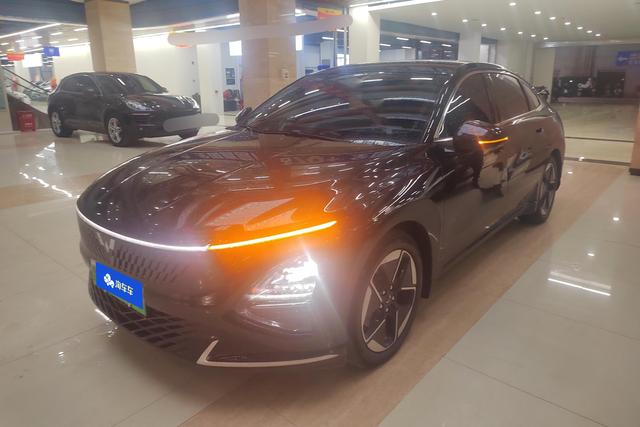 Wuling Starlight PHEV 2023 150 Advance Edition