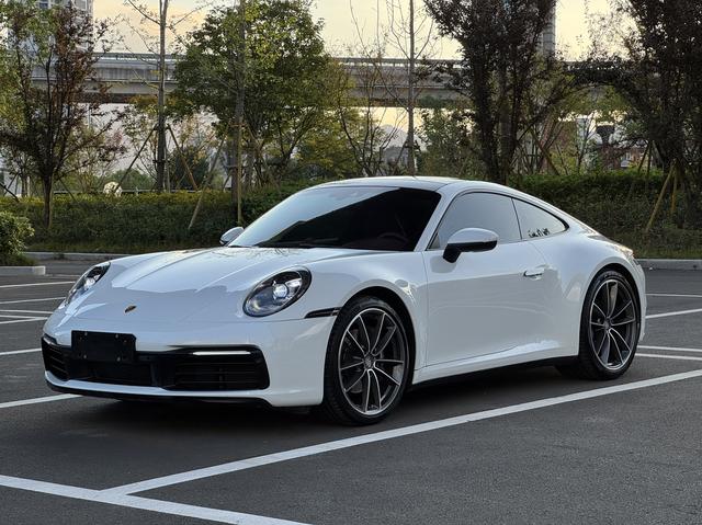 Porsche 911 2022 Carrera 3.0T