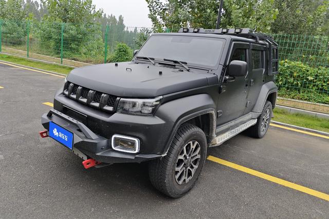Beijing off-road BJ40 2024 2.0T automatic four-wheel drive City Hunter Glory Edition