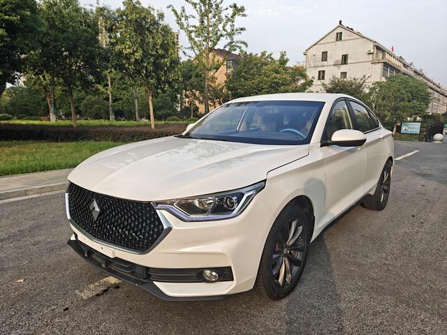 Baojun RC-6 2019 1.5T CVT 24-hour online luxury