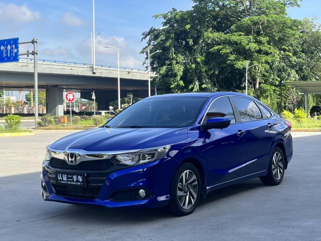 Sprinter 2019 180Turbo CVT Luxury Edition National VI