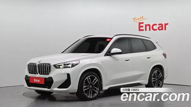 BMW iX1 xDrive 30 M Sport