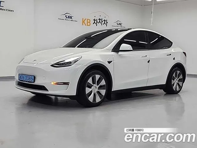 Tesla Model Y Standard Range