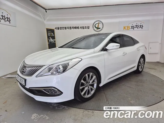 Hyundai Grandeur HG240 Modern
