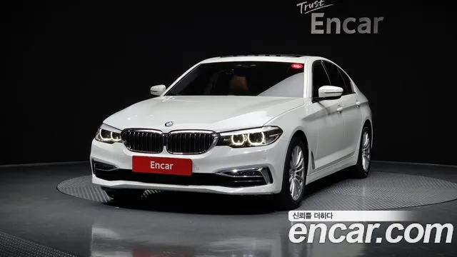 BMW 5-Series 520i Luxury