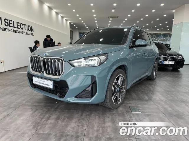 BMW iX1 xDrive 30 M Sport