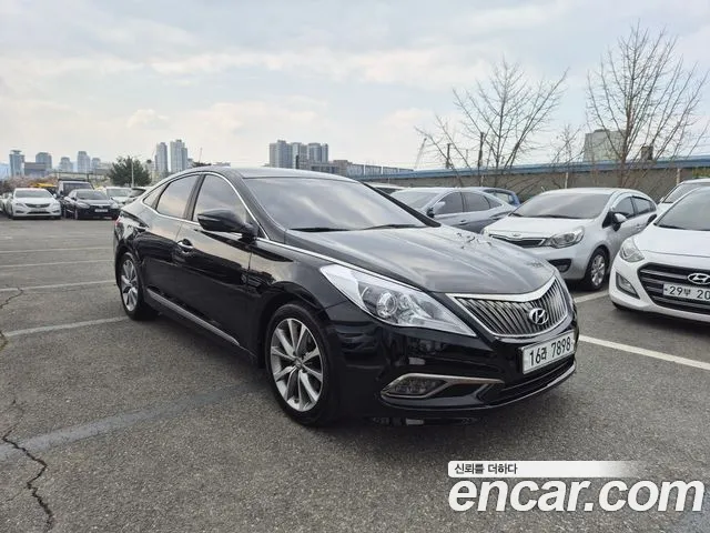 Hyundai Grandeur HG240 Modern Collection