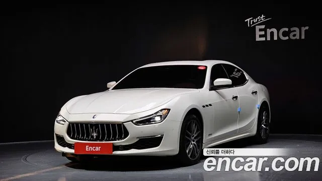 Maserati Ghibli 3.0 GranLusso