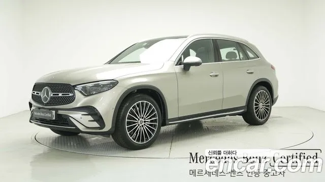 Mercedes-Benz GLC-Class GLC300 4MATIC AMG Line