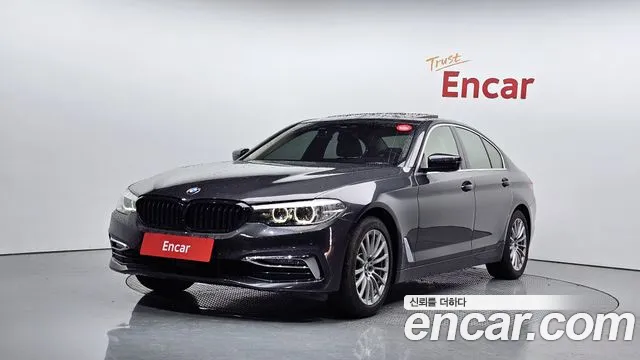 BMW 5-Series 520i Luxury