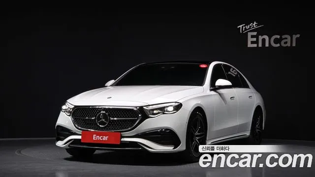 Mercedes-Benz E-Class E300 4MATIC AMG Line