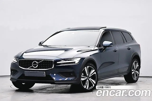 Volvo V60 T5 Pro AWD