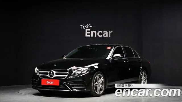 Mercedes-Benz E-Class E300 4MATIC AMG Line