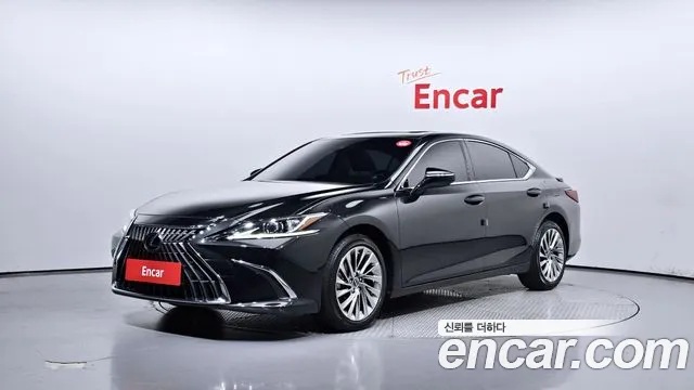 Lexus ES Luxury Plus