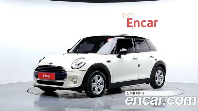Mini Cooper 5Door Mid