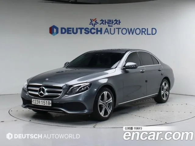 Mercedes-Benz E-Class E300 4MATIC Avnatgarde