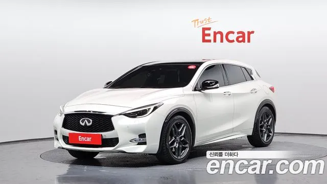 Infiniti Q30 2.0 Sport Essential