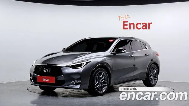 Infiniti Q30 2.0 Premium