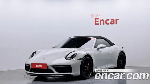 Porsche 911 Carrera 4 GTS Cabriolet