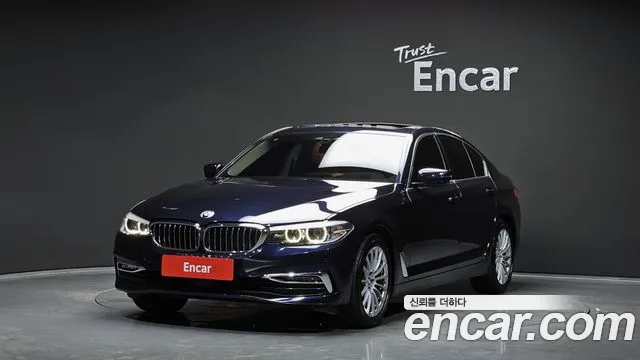 BMW 5-Series 520i Luxury