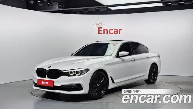 BMW 5-Series 520i Luxury
