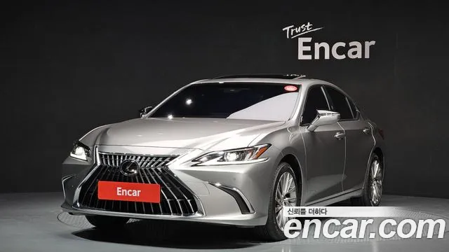 Lexus ES Luxury Plus