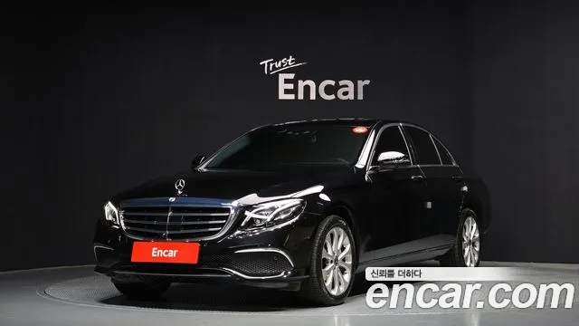 Mercedes-Benz E-Class E300 4MATIC Exclusive