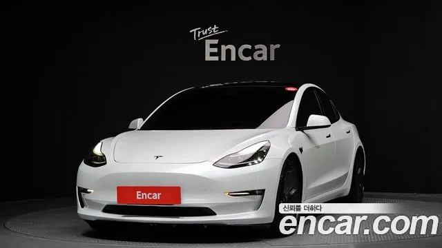Tesla Model 3 Long Range