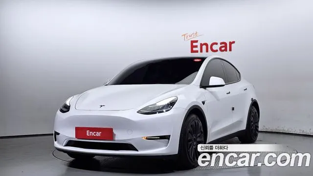 Tesla Model Y Long Range