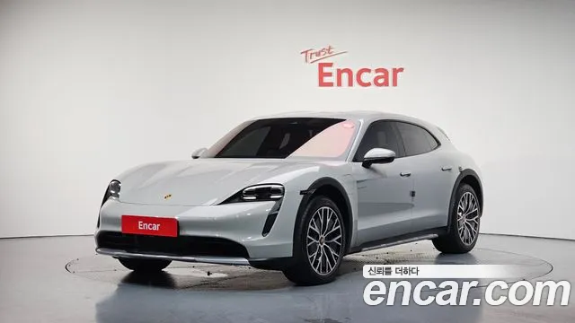Porsche Taycan 4 Cross Turismo