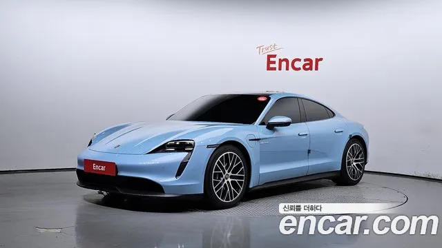 Porsche Taycan Base