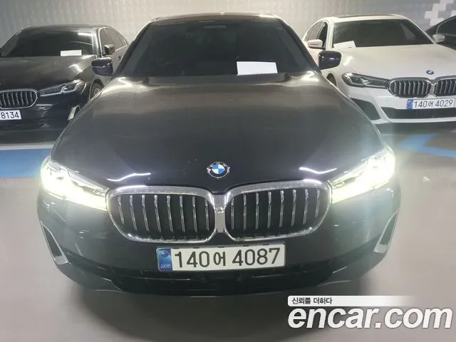 BMW 5-Series 530i Luxury