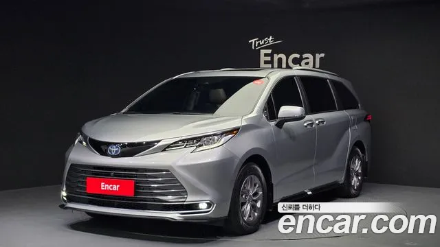 Toyota Sienna 2.5 Hybrid AWD
