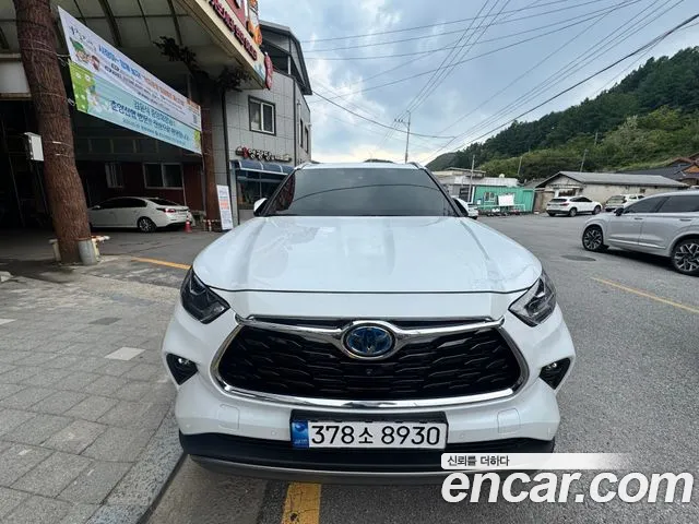 Toyota Highlander 2.5 4WD Platimum