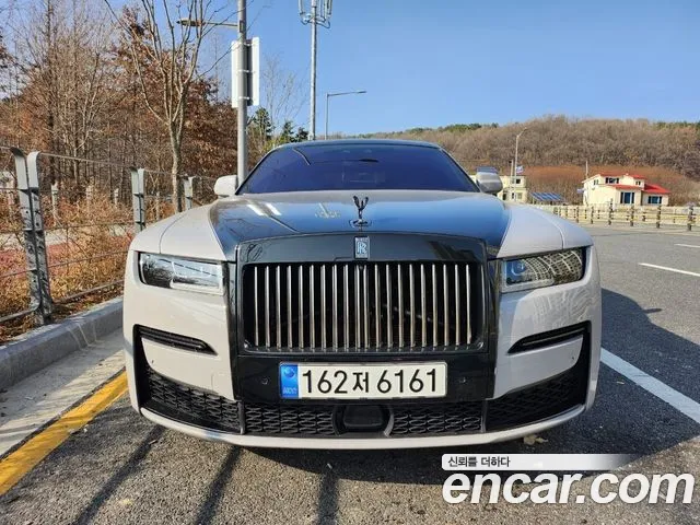 Rolls-Royce Ghost 6.7 V12 Black Badge