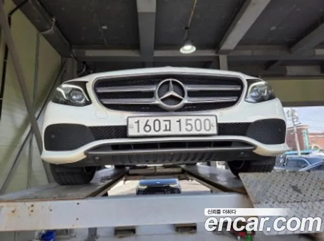 Mercedes-Benz E-Class E220d Avantgarde