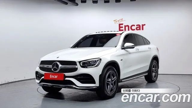 Mercedes-Benz GLC-Class GLC300e 4MATIC Coupe