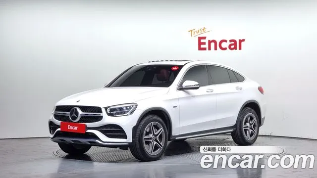 Mercedes-Benz GLC-Class GLC300e 4MATIC Coupe