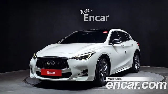 Infiniti Q30 2.0 Premium