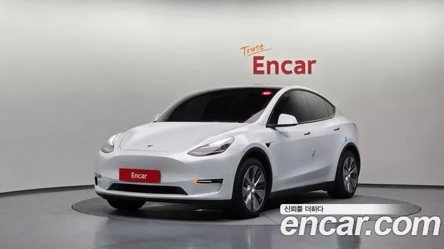 Tesla Model Y Standard Range